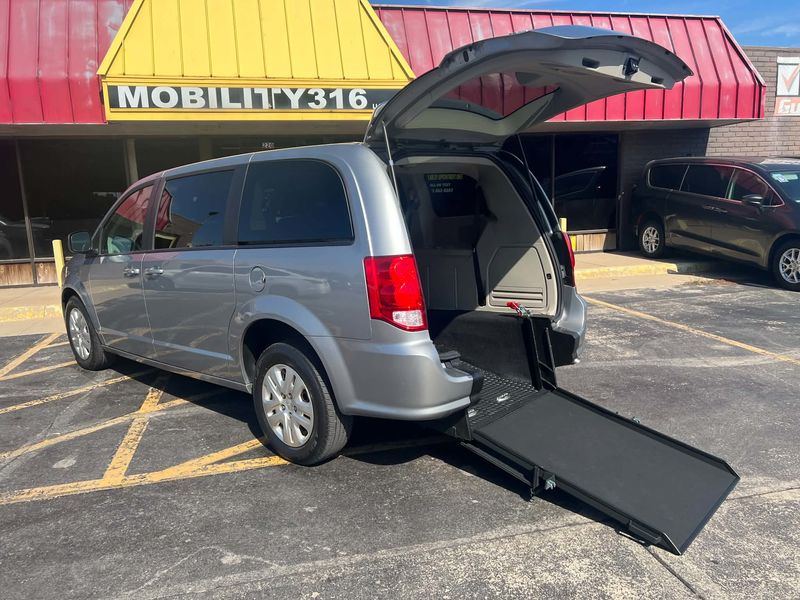 Used 2018 Dodge Caravan
